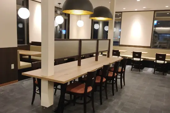インテリアコーディネート後の店舗 3